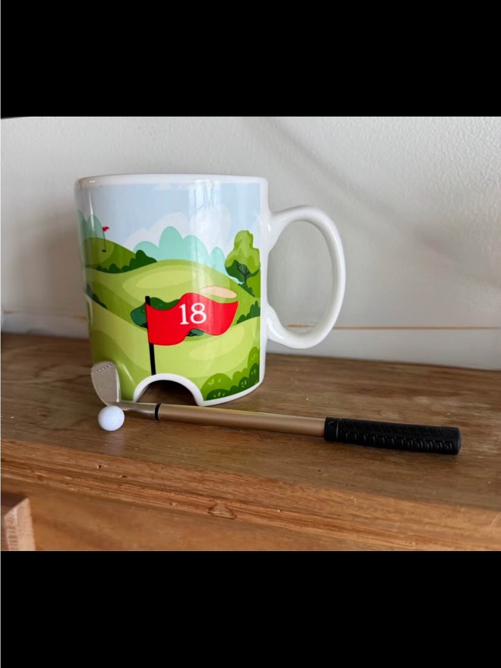 Golf Course 18 Flag Ceramic Mug with Putting Practice Set